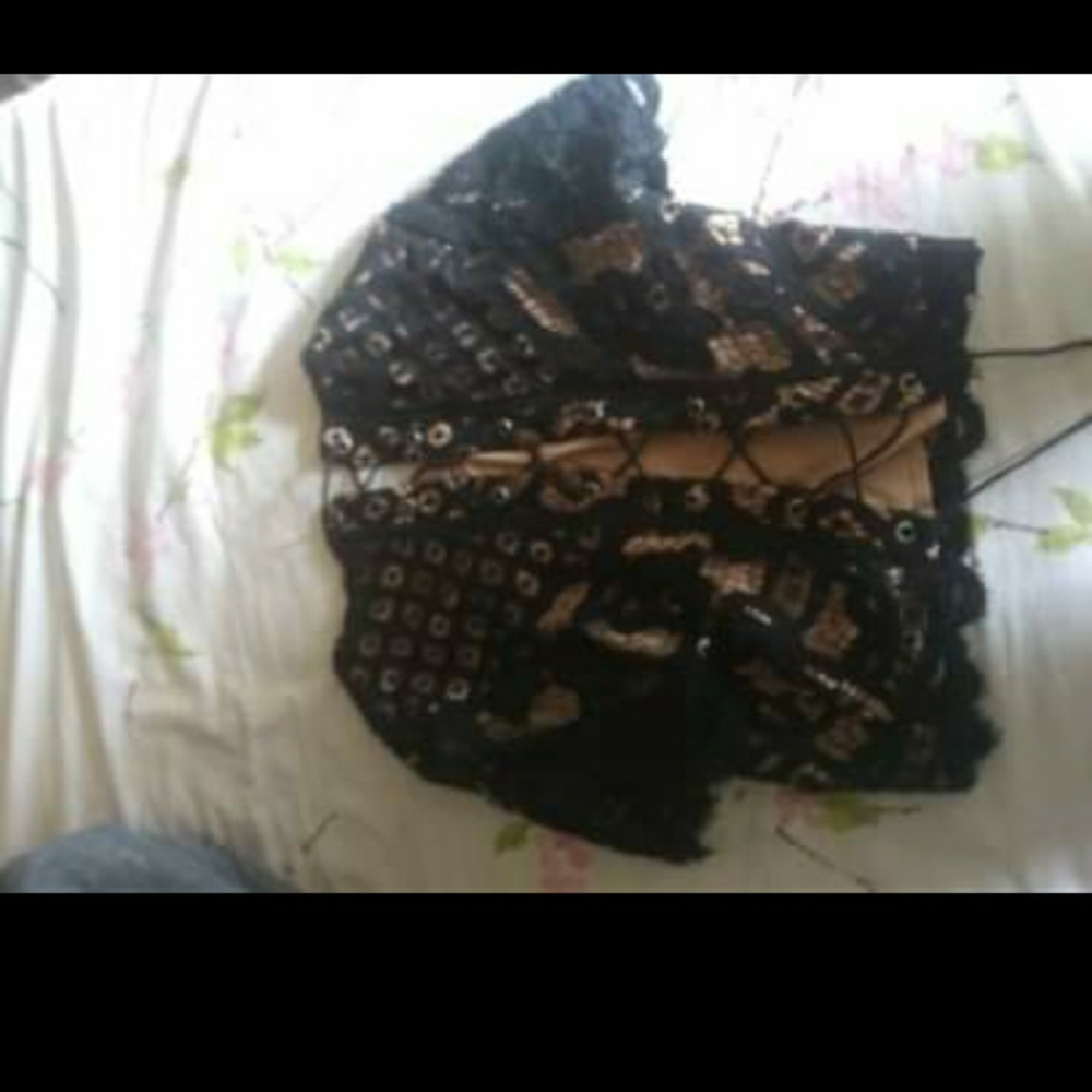Crop top - Picture 2 of 2